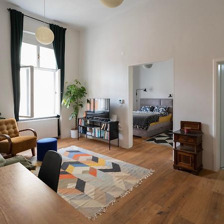 Apartment Ludwig - Films & Movies Collection ザグレブ エクステリア 写真