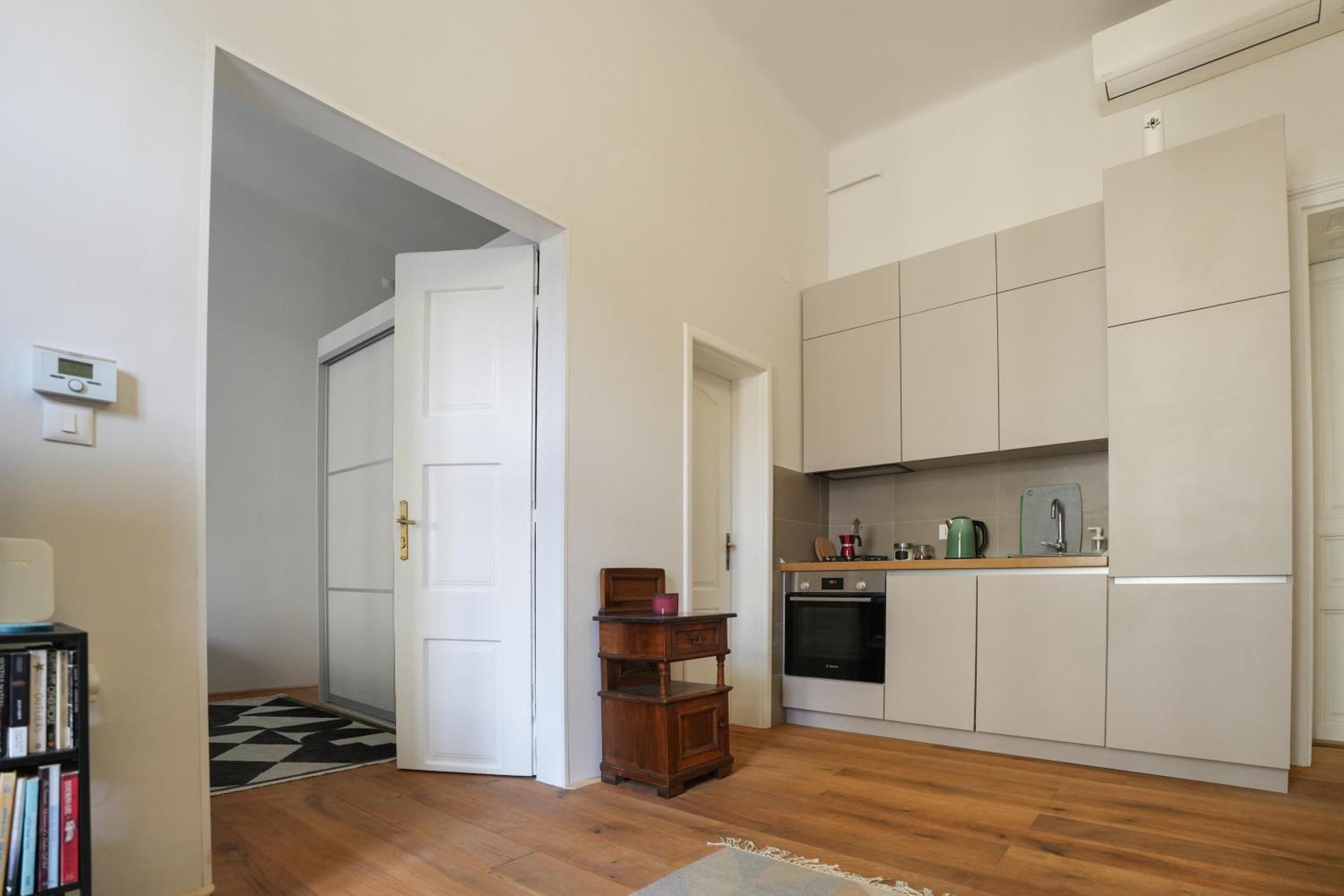Apartment Ludwig - Films & Movies Collection ザグレブ エクステリア 写真